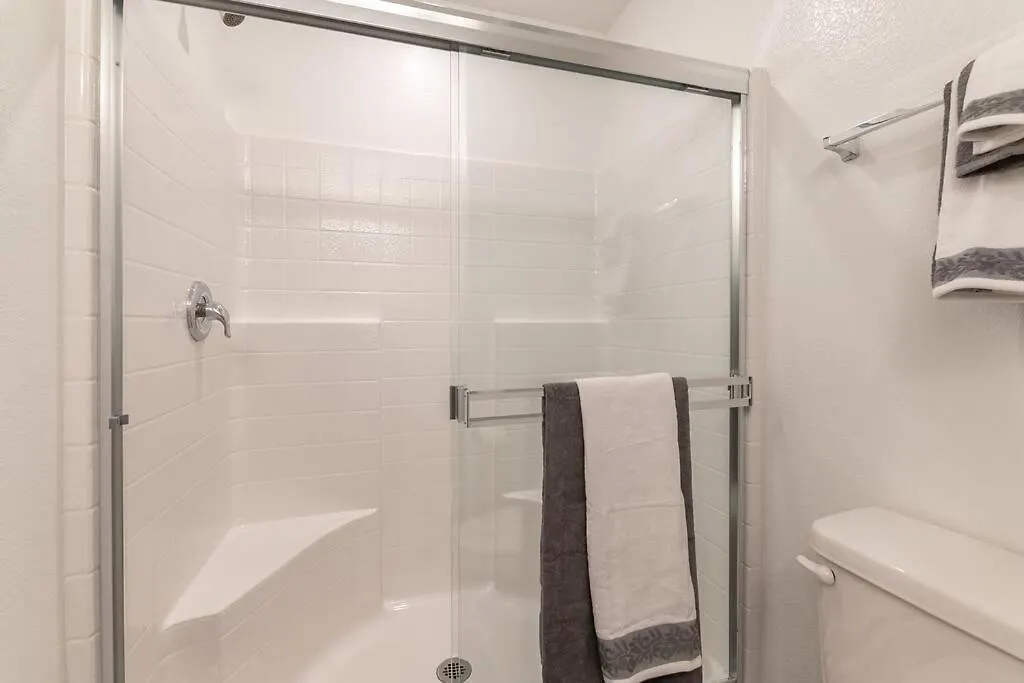 New! 2024 Lux & Modern Home By The Strip! Λας Βέγκας Διαμέρισμα