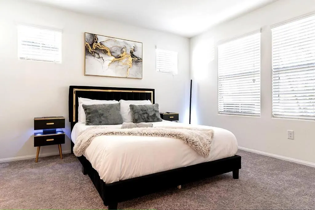 New! 2024 Lux & Modern Home By The Strip! Λας Βέγκας