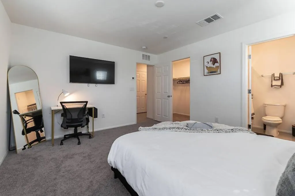 New! 2024 Lux & Modern Home By The Strip! Λας Βέγκας Διαμέρισμα